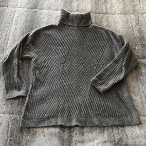 Oversized Cozy Gray Turtleneck Sweater